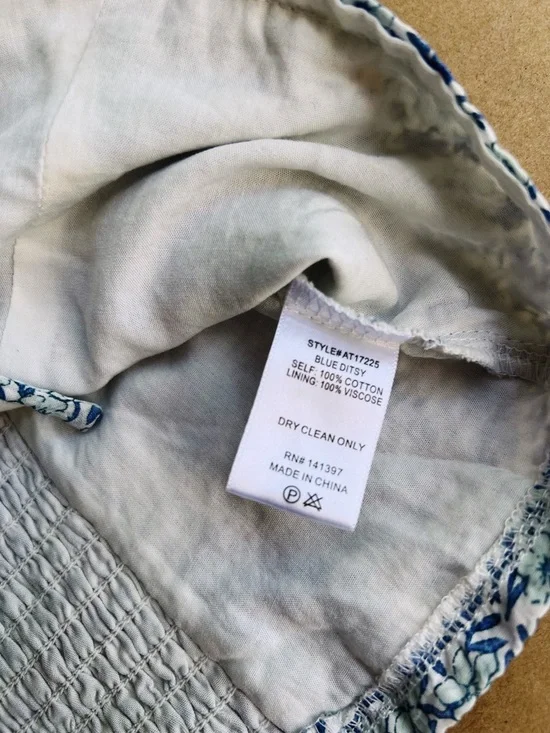 ASTR The Label Blue Floral Puff Sleeve Crop Top Cottagecore Tie Front Medium - Picture 7 of 7